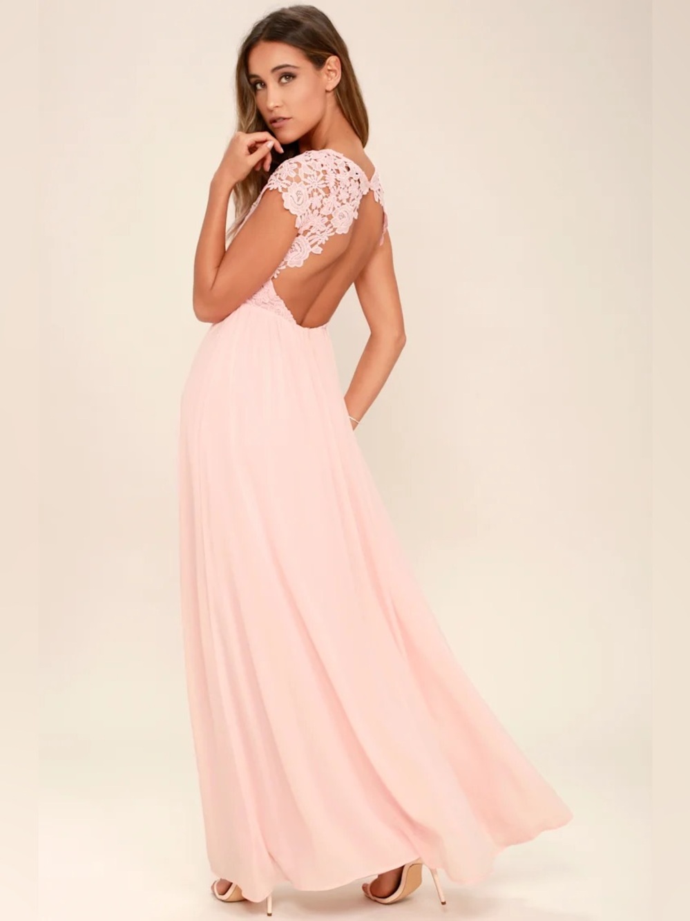 NWT Lulu’s The Greatest Lace Maxi Dress in Blush Pink Size Large